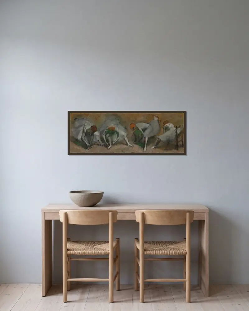 Fries aus Tänzerinnen von Edgar Degas gerahmt an einer Wand