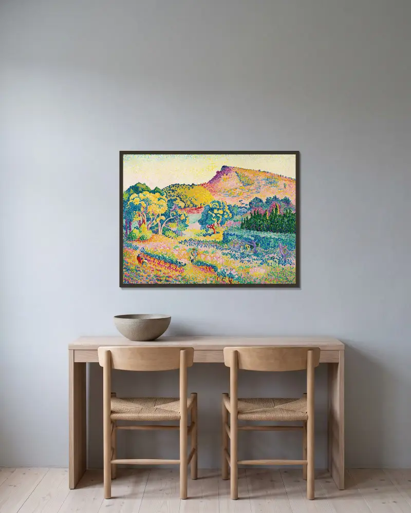 Paysage Avec Le Cap Nègre av Henri-Edmond Cross inramad på en vägg