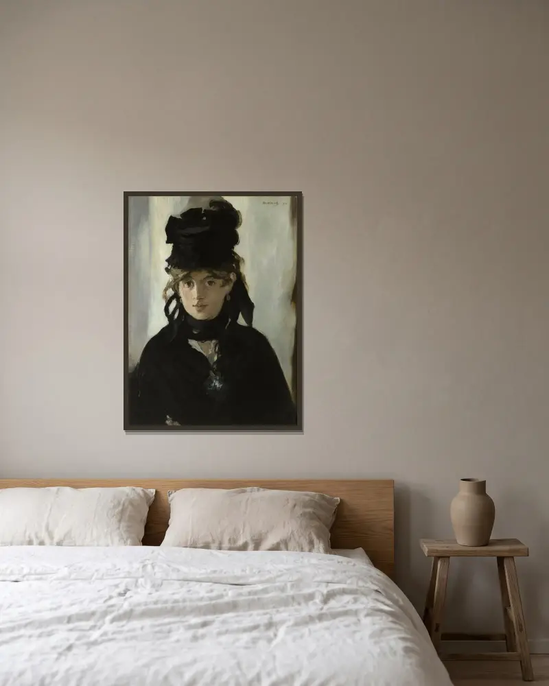 Berthe Morisot med en bukett violer av Édouard Manet inramad på en vägg