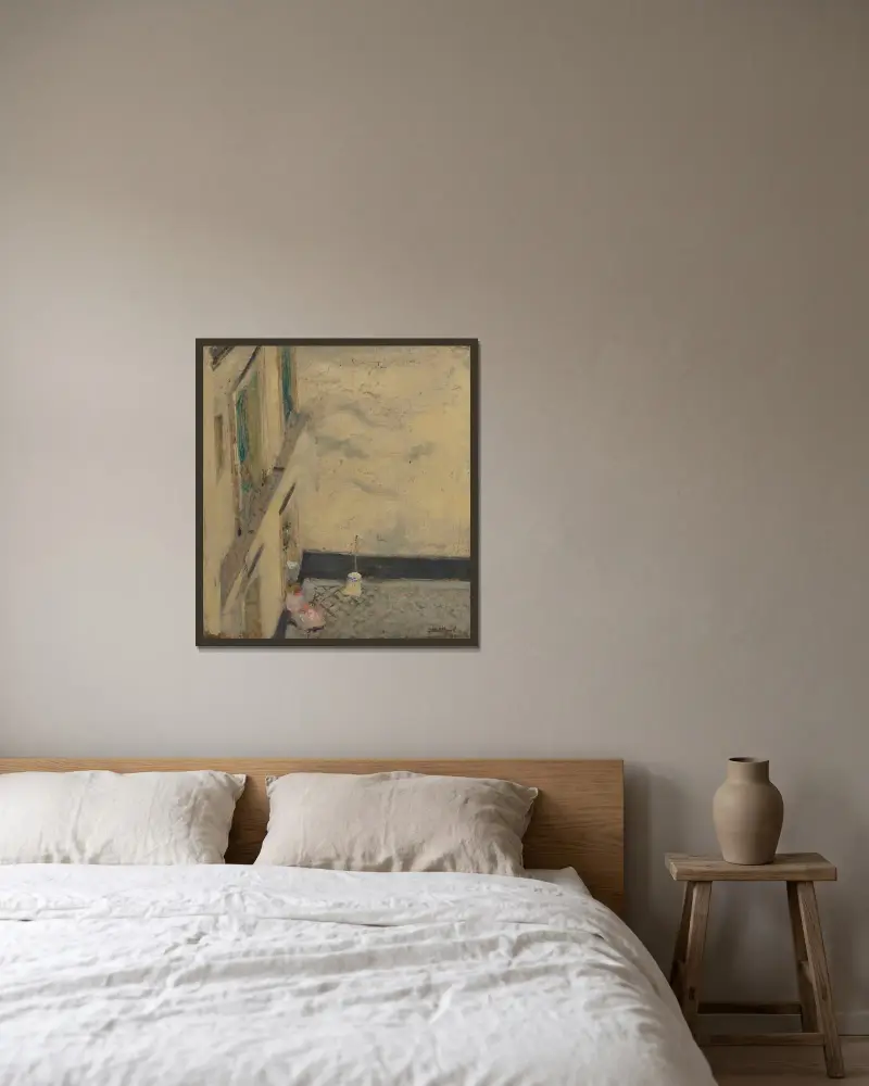 Kvasten på gården, 346 rue Saint-Honoré av Édouard Vuillard inramad på en vägg