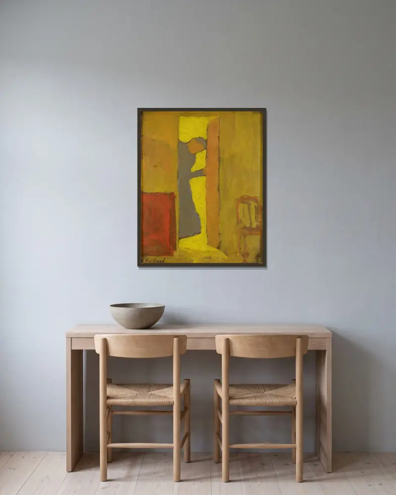 Konstnärens mor öppnar en dörr av Édouard Vuillard inramad på en vägg