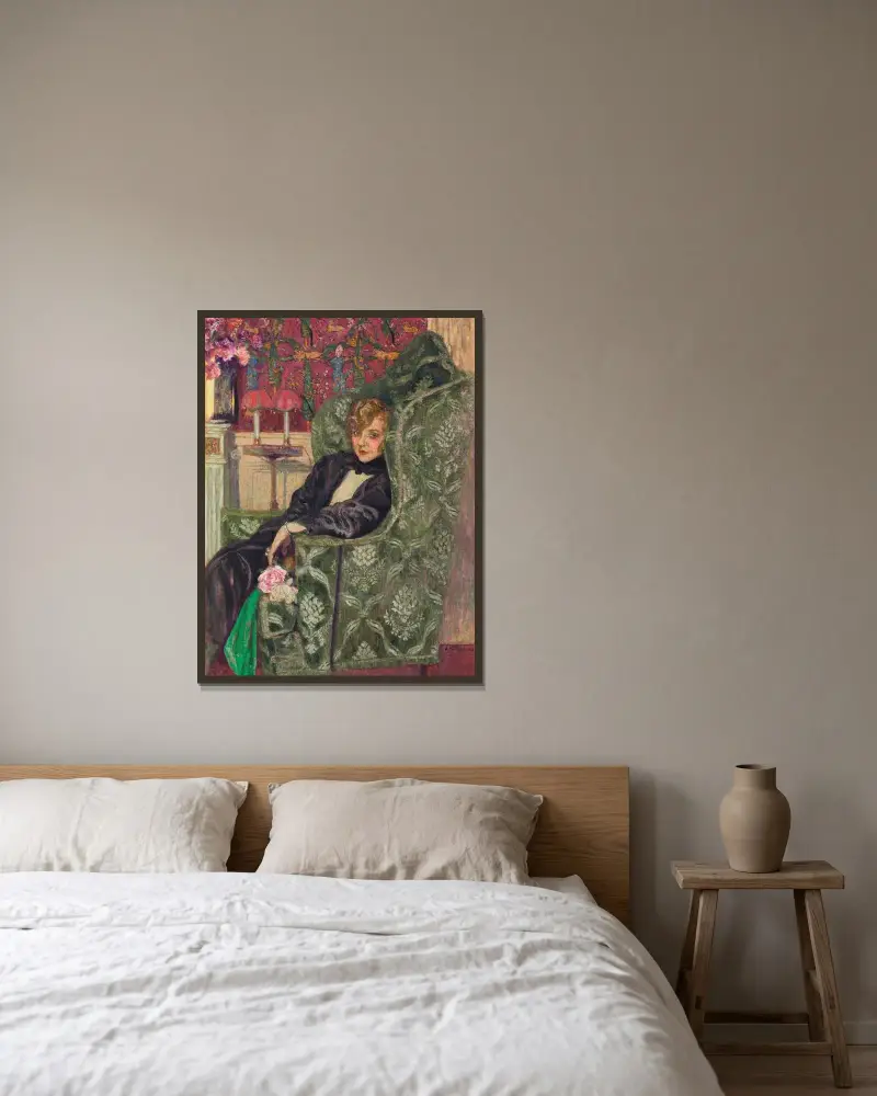 Yvonne Printemps i fåtöljen av Édouard Vuillard inramad på en vägg