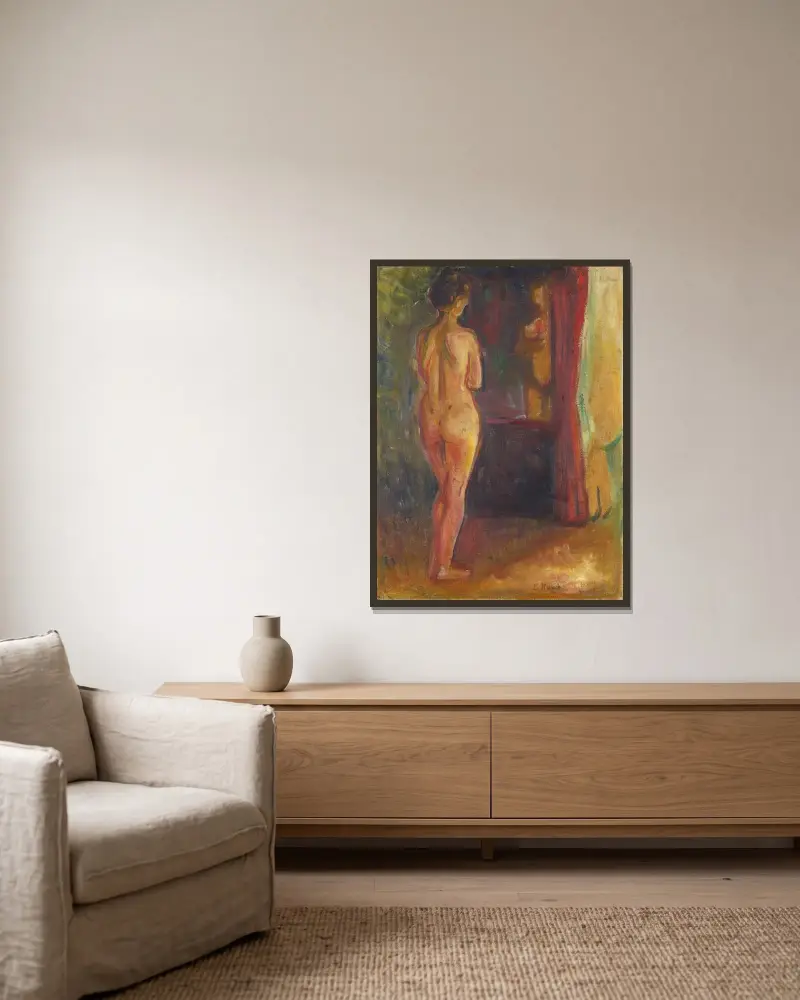 Akt framför spegeln av Edvard Munch inramad på en vägg