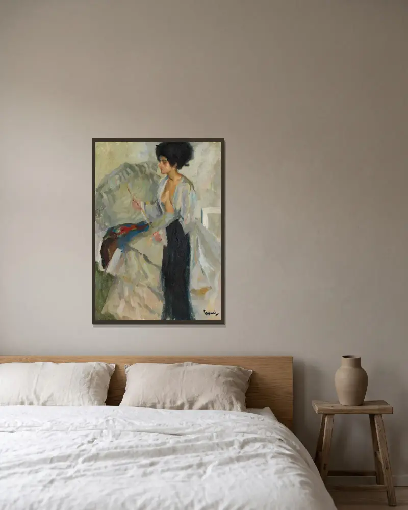 Frau im Atelier von Edward Cucuel gerahmt an einer Wand