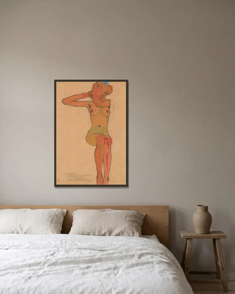 Mädchenakt (Gertrude) – Nr. 1 von Egon Schiele gerahmt an einer Wand