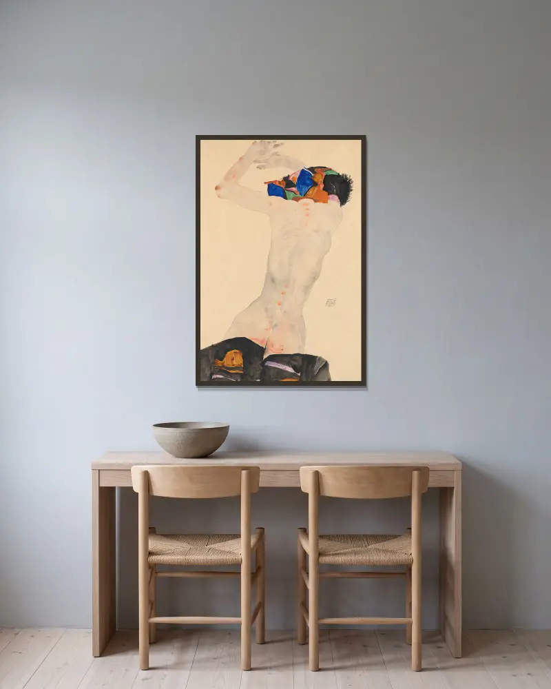 Ryggakt med färgglatt tyg av Egon Schiele inramad på en vägg