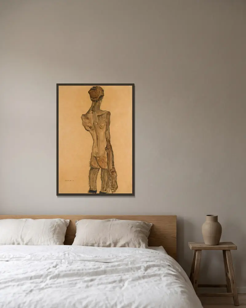Stehender Männlicher Rückenakt (Standing Male Nude, Back View) av Egon Schiele inramad på en vägg