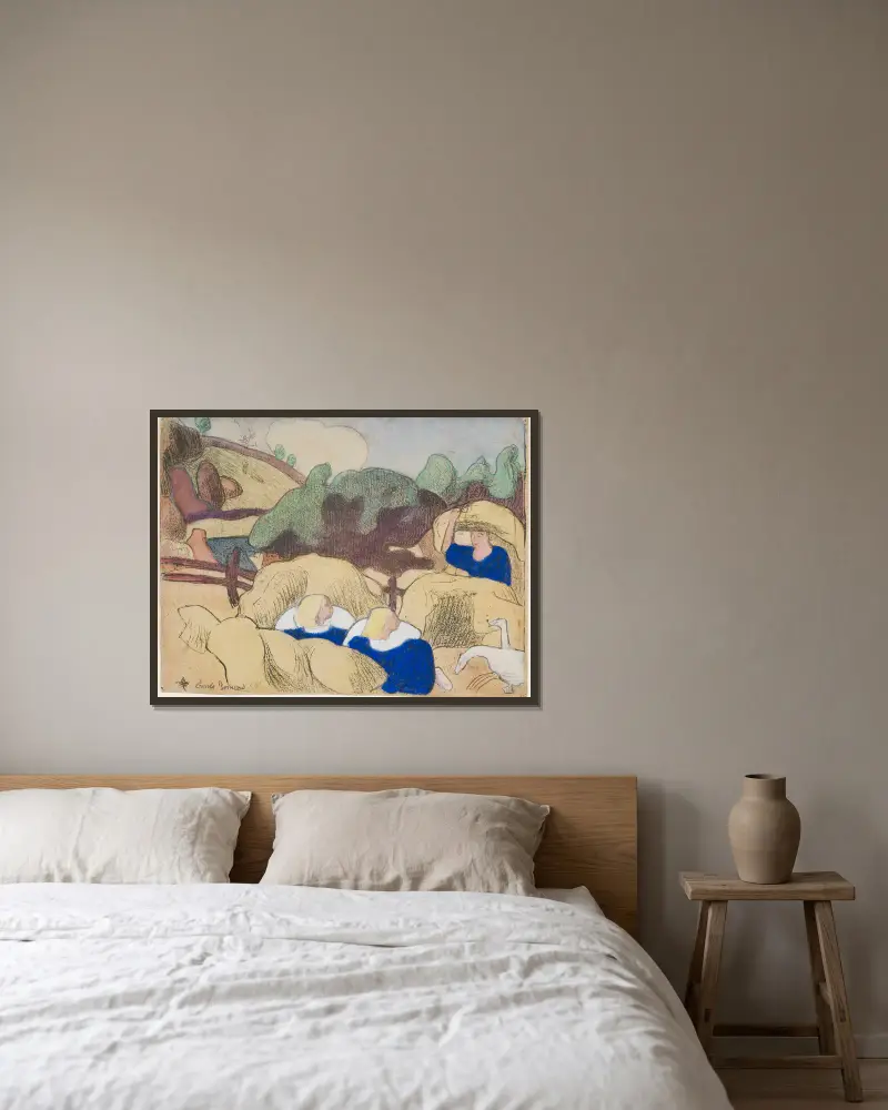 Kvinnor som hässjar hö av Emile Bernard inramad på en vägg