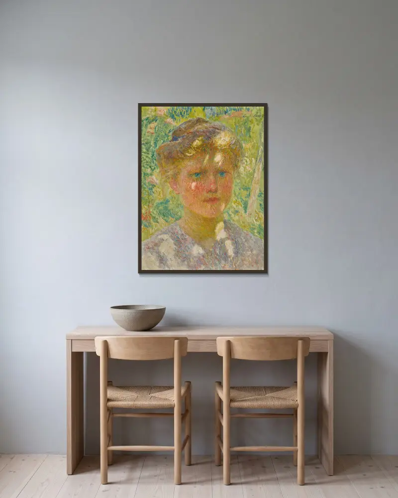 Flicka med blont hår av Emile Claus inramad på en vägg