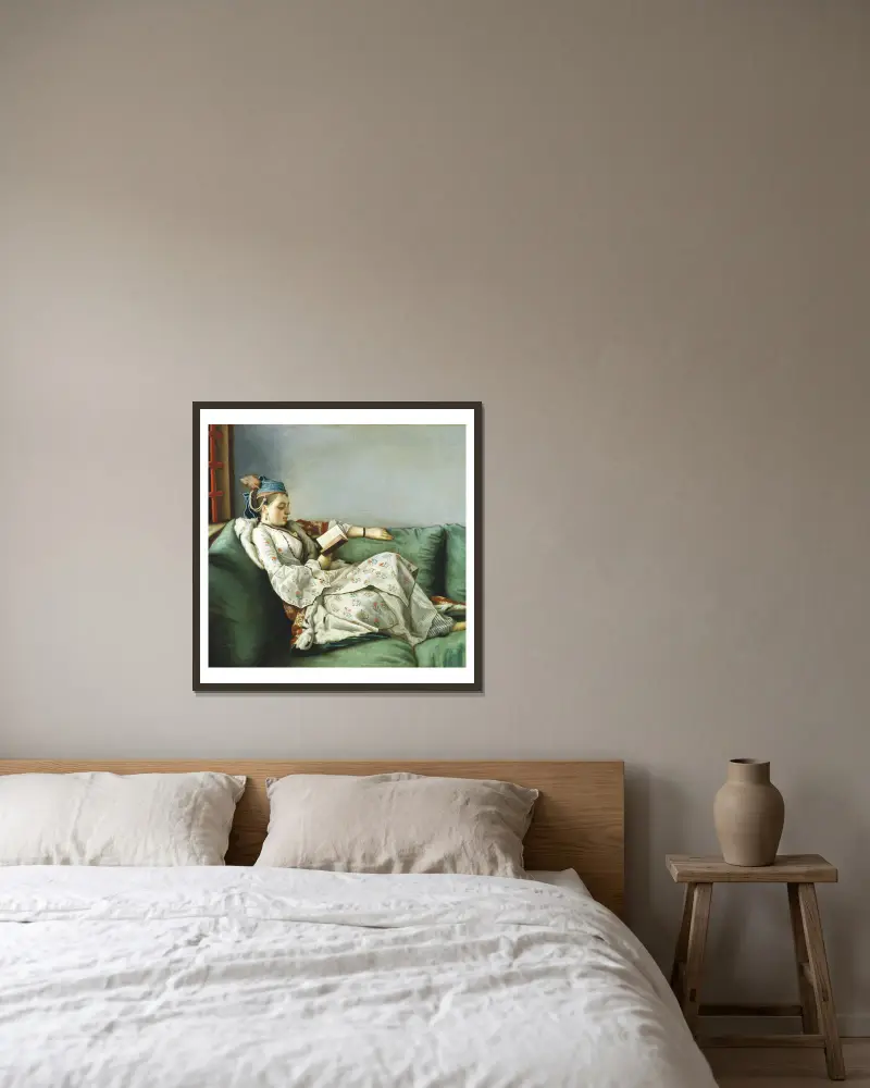 Porträtt av Maria Adelaide av Frankrike i turkisk klädsel av Jean-Etienne Liotard inramad på en vägg