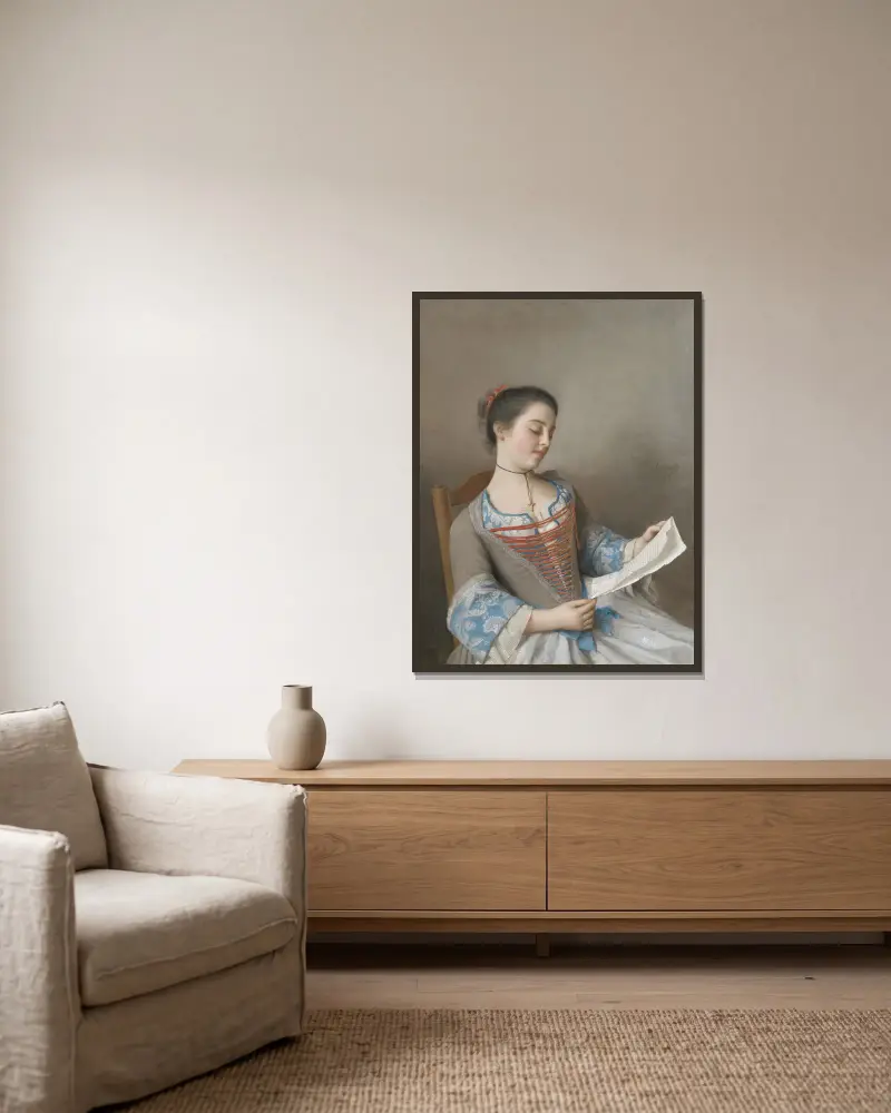 Konstnärens systerdotter, Marianne Lavergne, känd som 'Läserskan' av Jean-Etienne Liotard inramad på en vägg