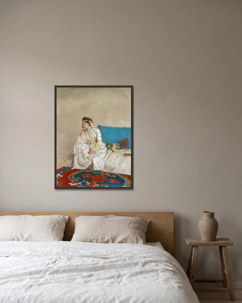 Kvinna i turkisk dräkt, sittande på en soffa av Jean-Etienne Liotard inramad på en vägg