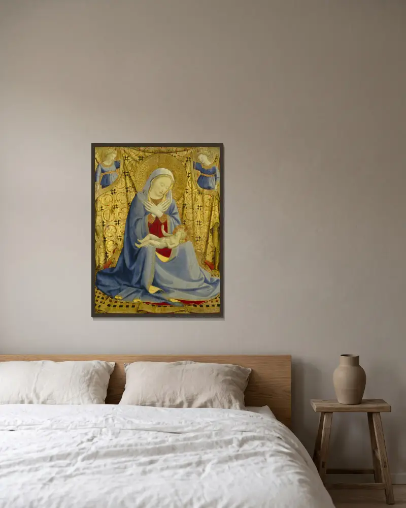 The Madonna of Humility av Fra Angelico inramad på en vägg