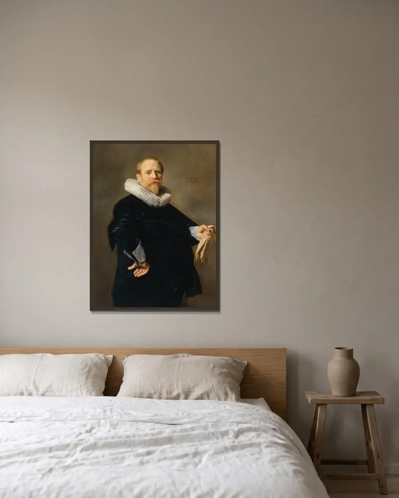 Bildnis eines Mannes – Nr. 1 von Frans Hals gerahmt an einer Wand