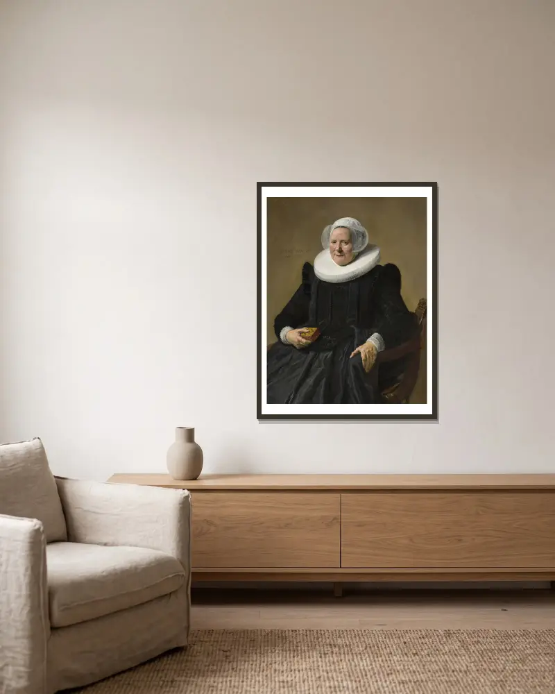 Bildnis einer älteren Dame von Frans Hals gerahmt an einer Wand