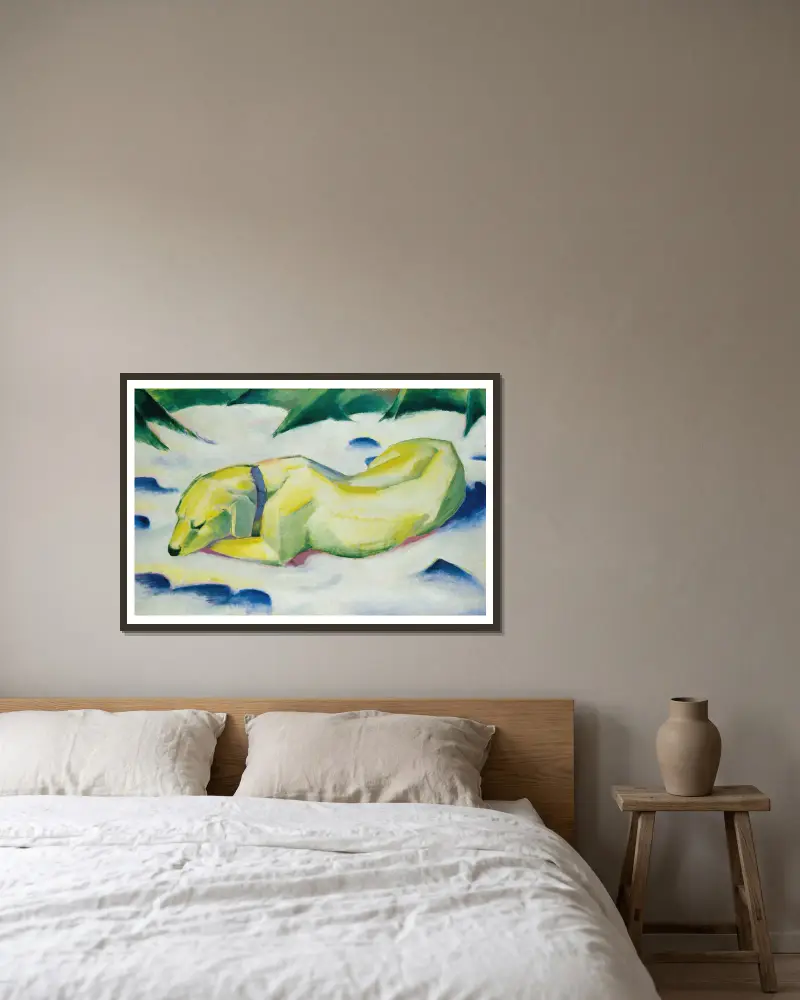 Pes ležící ve sněhu, Franz Marc v rámu na stěně