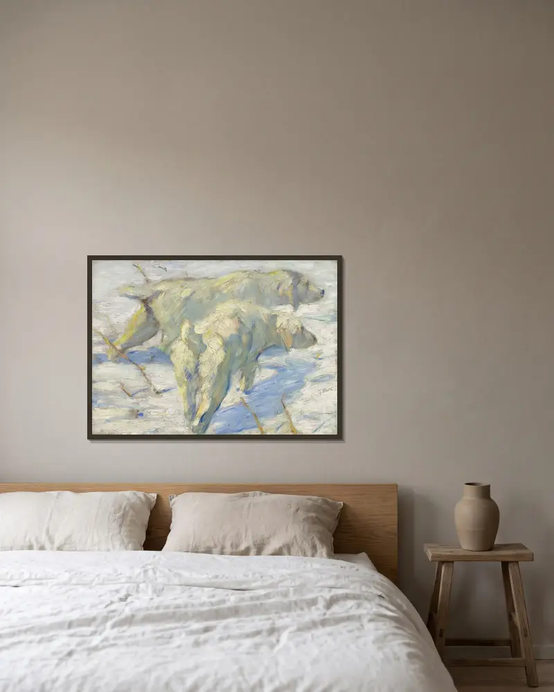 Sibiriska hundar i snön av Franz Marc inramad på en vägg
