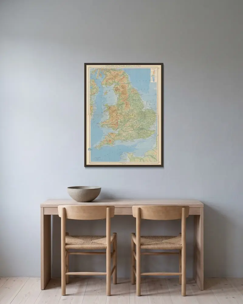 England and Wales – Physical Features av John George Bartholomew inramad på en vägg