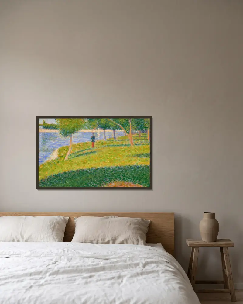 Le Saint-Cyrien av Georges Seurat inramad på en vägg