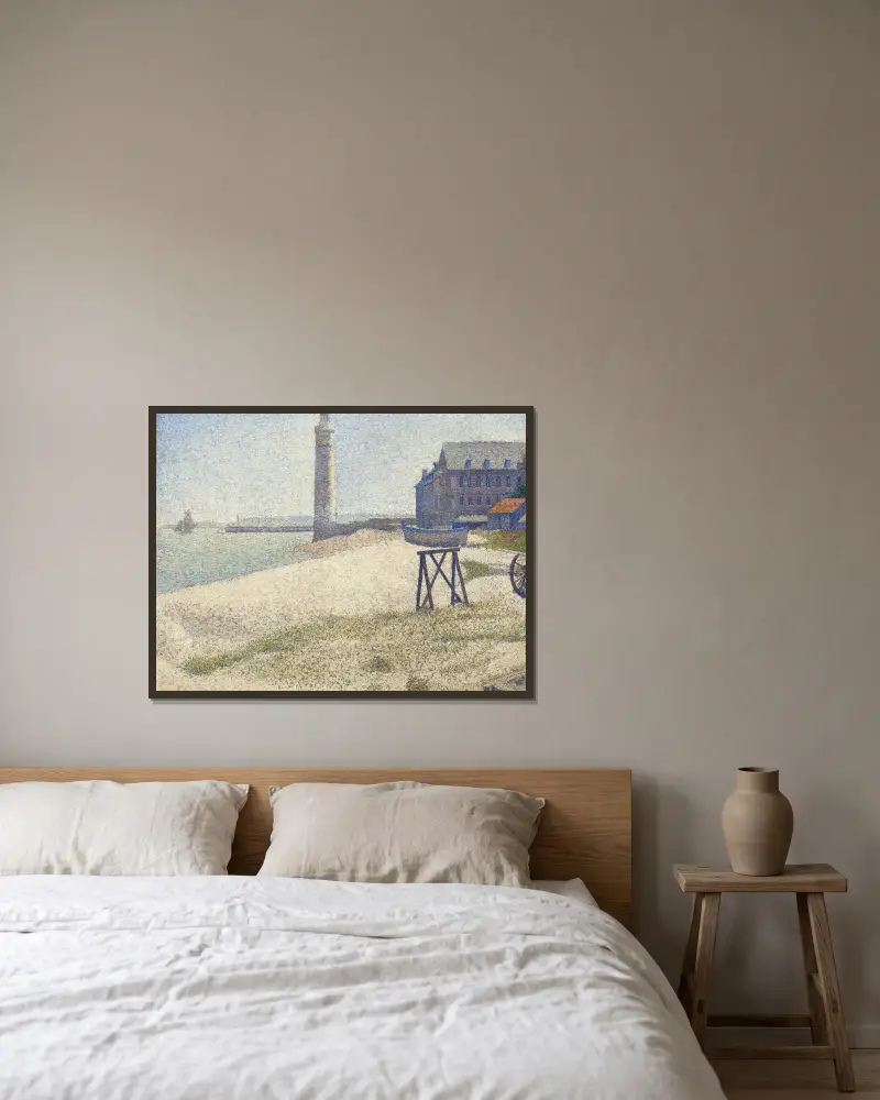 The Lighthouse at Honfleur, 1886 – nr 1 av Georges Seurat inramad på en vägg