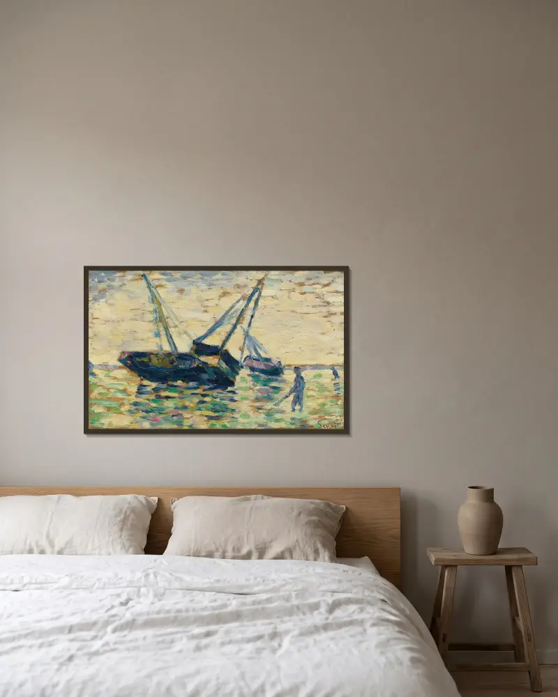 Tre båtar och en sjöman (studie för Strandningen vid Grandcamp) av Georges Seurat inramad på en vägg