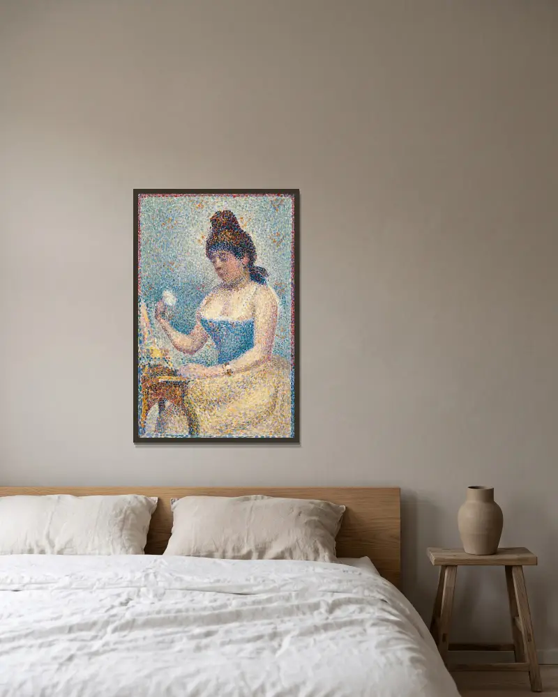 Junge Frau beim Pudern von Georges Seurat gerahmt an einer Wand