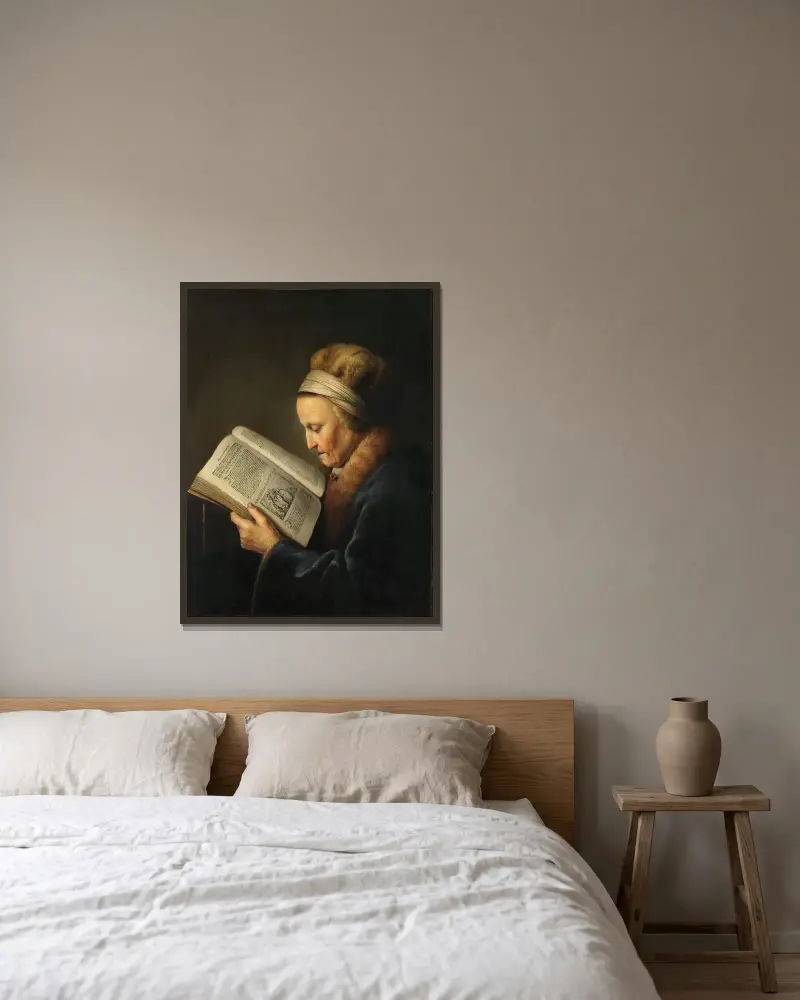 Old Woman Reading av Gerrit Dou inramad på en vägg