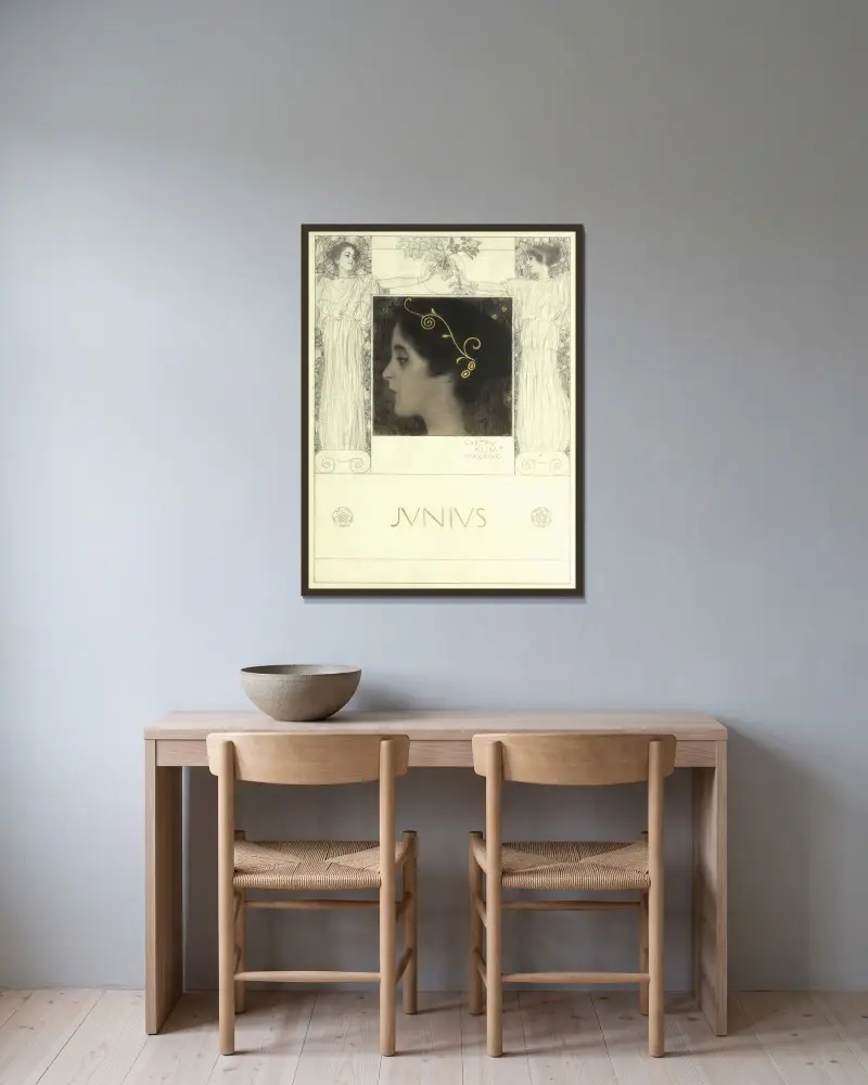 Junius av Gustav Klimt inramad på en vägg