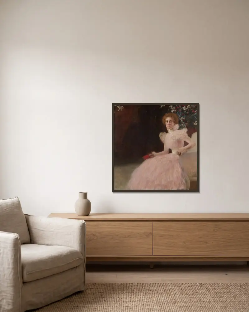 Sonja Knips von Gustav Klimt gerahmt an einer Wand