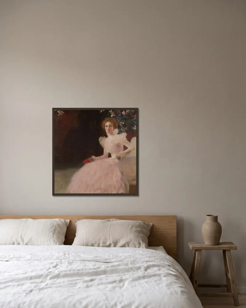 Sonja Knips von Gustav Klimt gerahmt an einer Wand