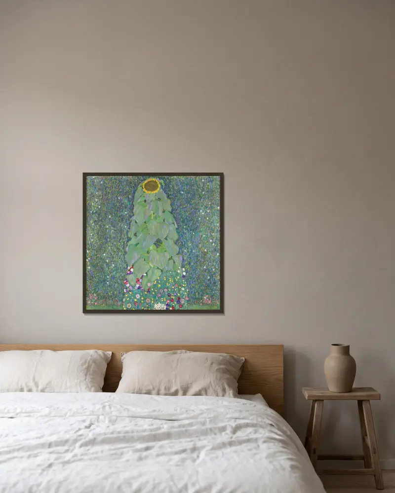 Sunflowers av Gustav Klimt inramad på en vägg
