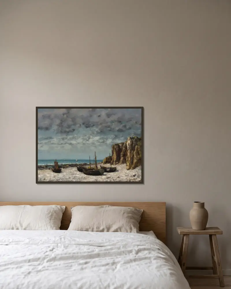 Båtar på en strand, Étretat av Gustave Courbet inramad på en vägg