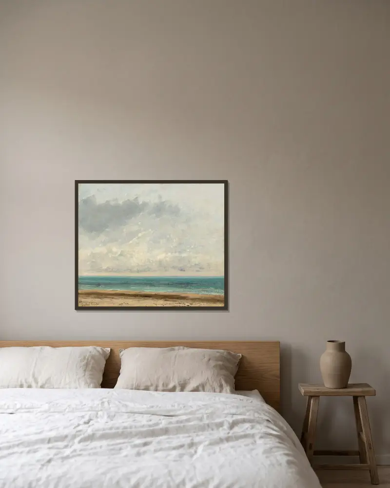 Calm Sea av Gustave Courbet inramad på en vägg