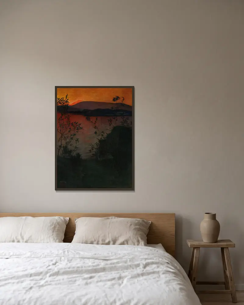 Evening Glow av Harald Sohlberg inramad på en vägg