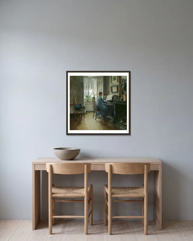 Chez moi av Harriet Backer inramad på en vägg