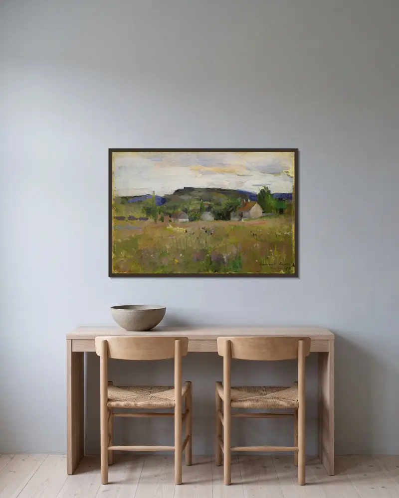 Landskap fra Bærum av Harriet Backer inramad på en vägg