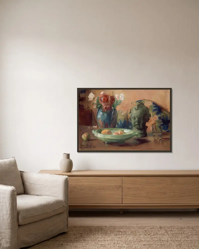 Stilleben von Harriet Backer gerahmt an einer Wand