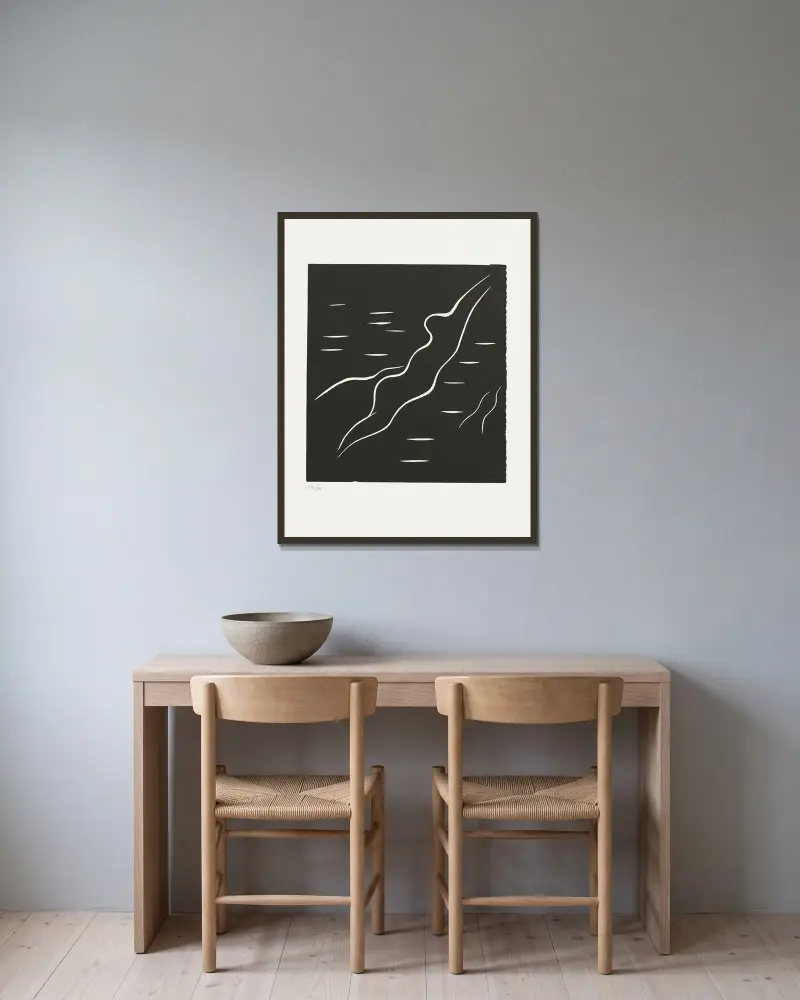 Le plongeon I av Henri Matisse inramad på en vägg