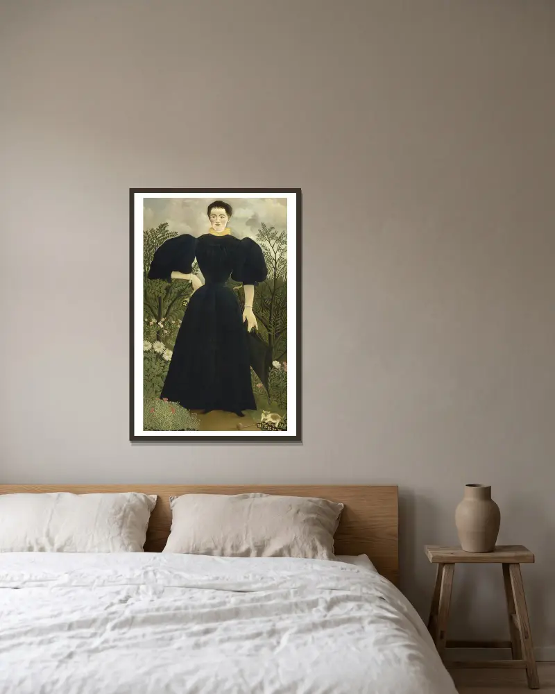 Porträt der Madame M von Henri Rousseau gerahmt an einer Wand