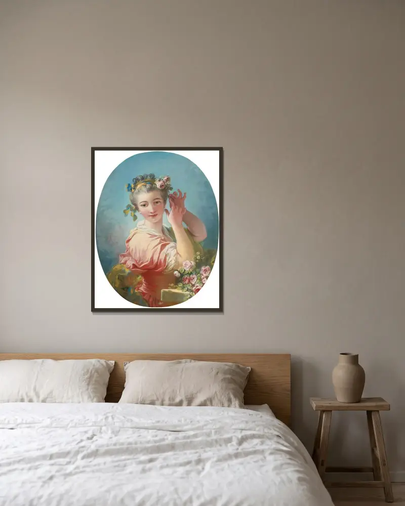 Junge Frau, die ihre gepuderte Frisur mit einem Rosenstrauß schmückt von Jean-Honoré Fragonard gerahmt an einer Wand