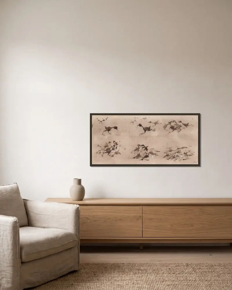 Der Kragenknopf von Ivar Arosenius gerahmt an einer Wand