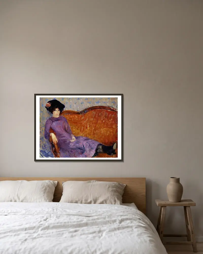 Das lila Kleid von William James Glackens gerahmt an einer Wand
