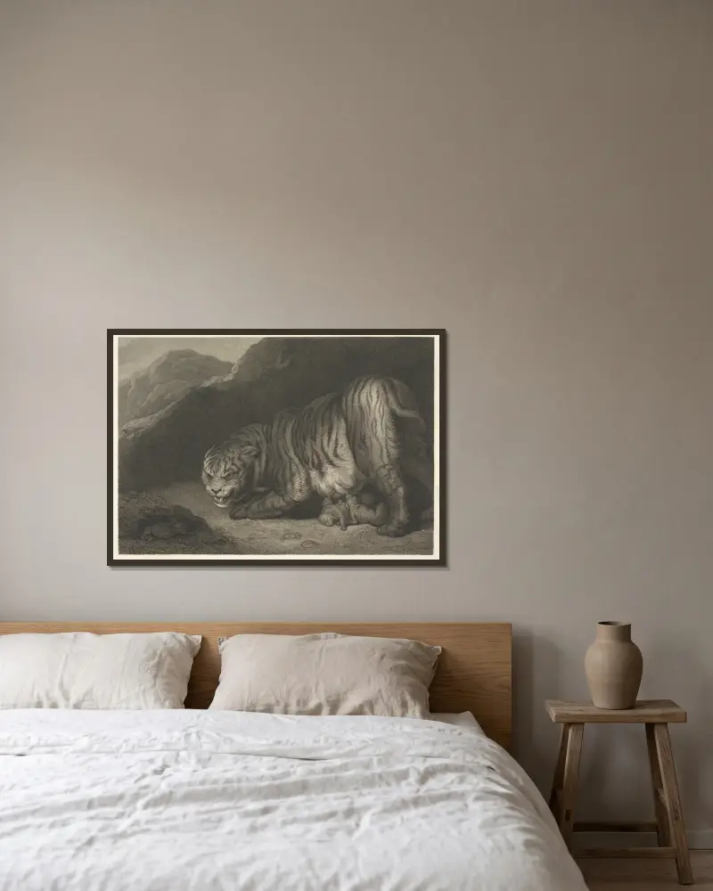 Tigerin von James Northcote gerahmt an einer Wand