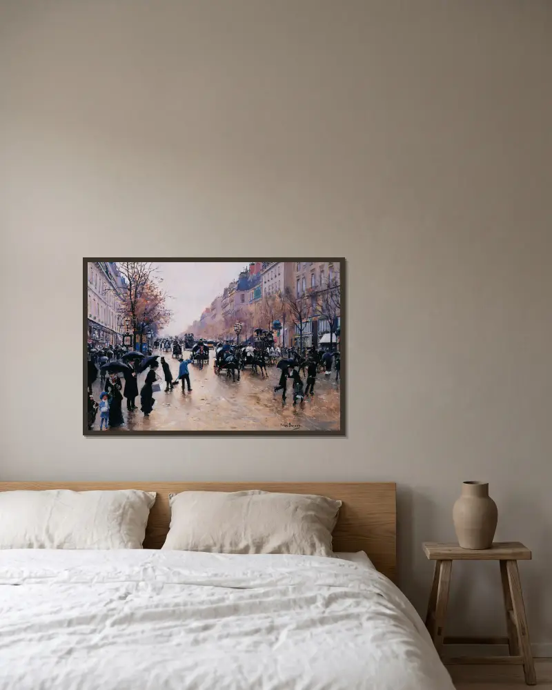 Boulevard Poissonnière i regn av Jean Béraud inramad på en vägg