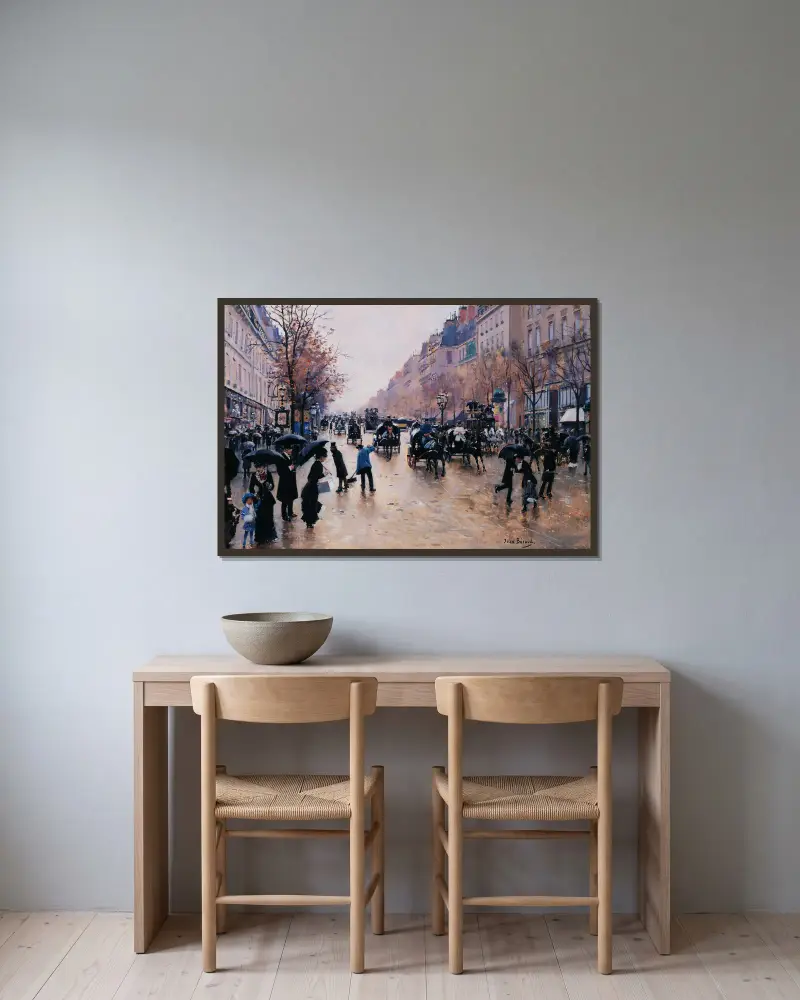 Boulevard Poissonnière i regn av Jean Béraud inramad på en vägg