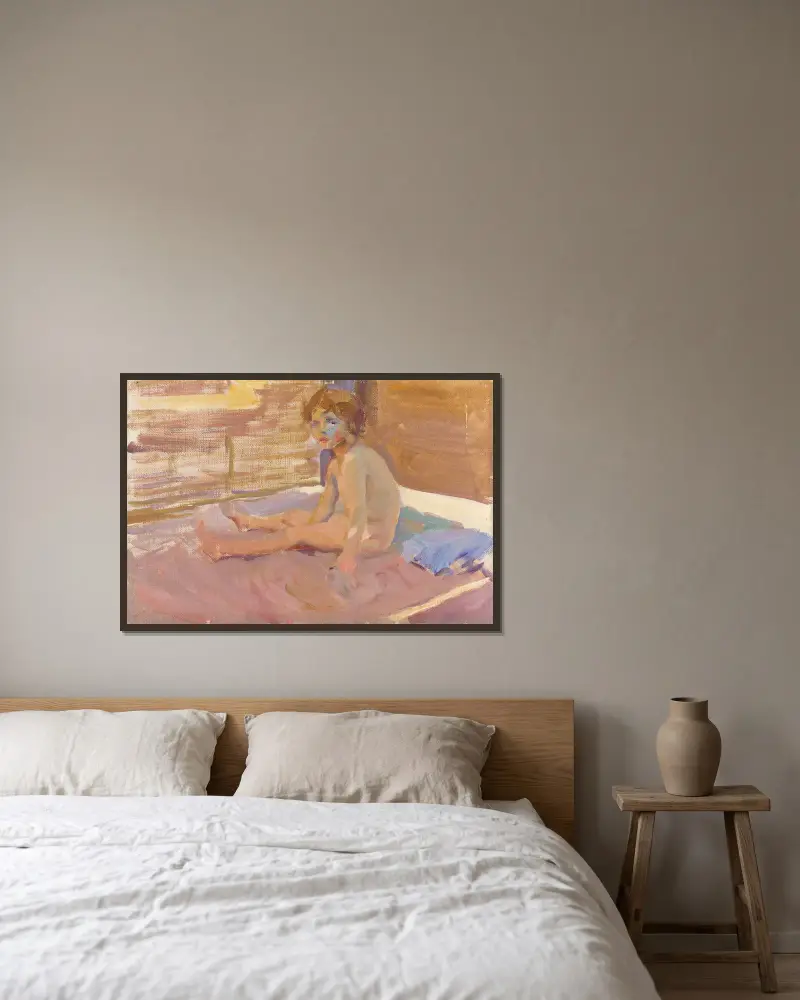 Flicka på stranden i Valencia av Joaquín Sorolla inramad på en vägg