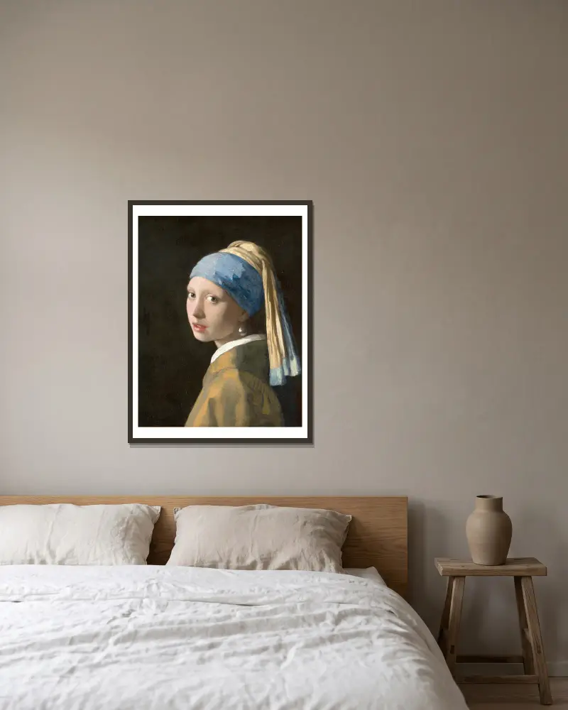 Dívka s perlovou náušnicí, Johannes Vermeer v rámu na stěně