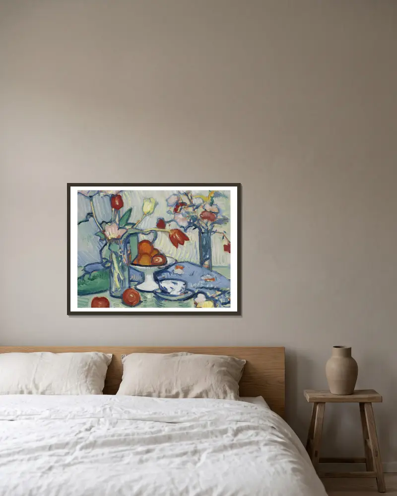 Tulips av Samuel John Peploe inramad på en vägg