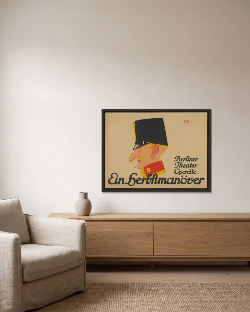 Berliner Theater Operette; Herbstmanöver av Julius Klinger inramad på en vägg