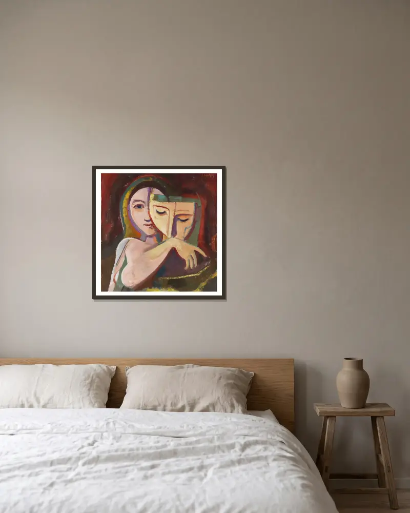 Mädchen mit Maske von Karl Hofer gerahmt an einer Wand